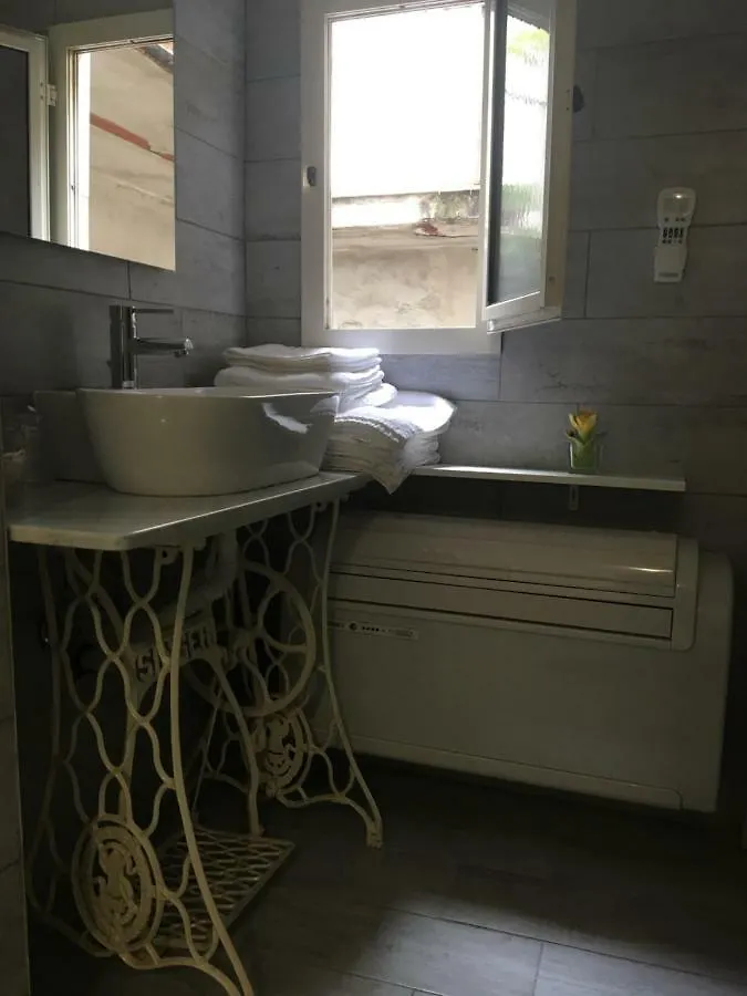 Via Tribunali 222 Small Holiday Home Naples